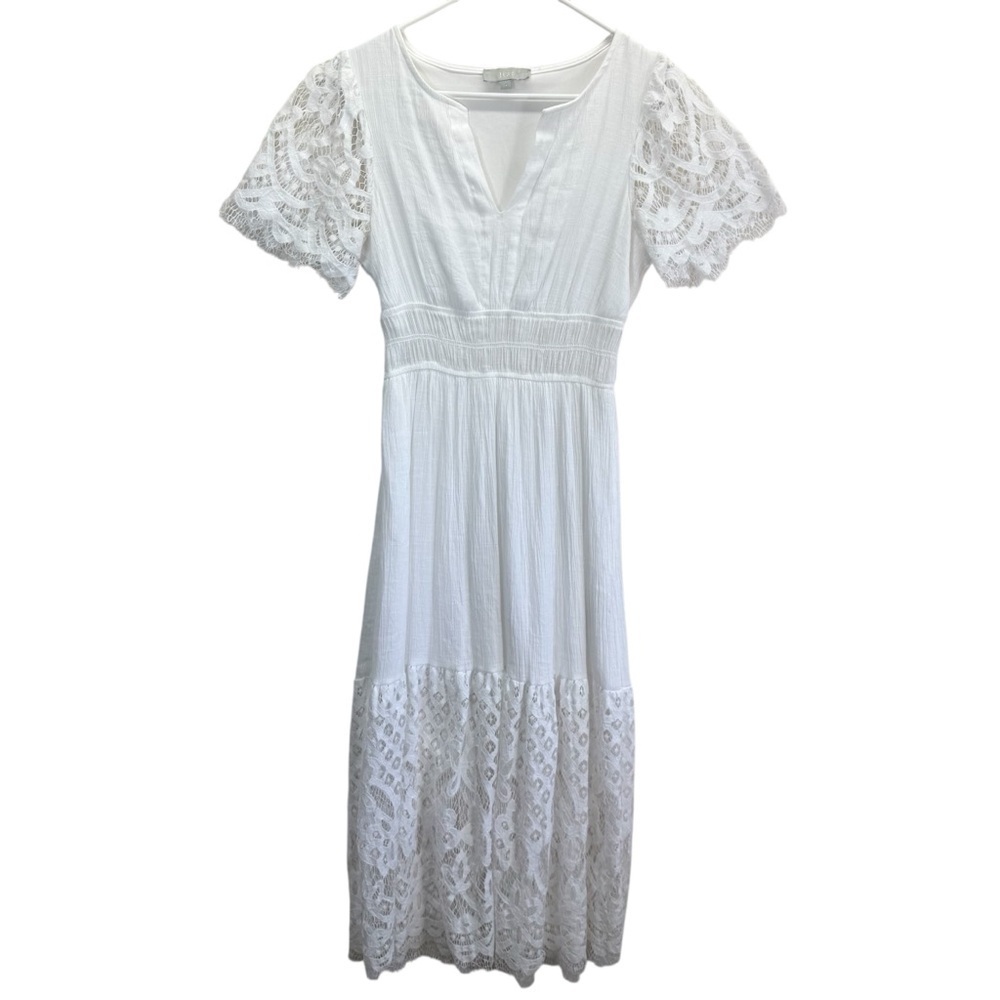 Elegant White Lace Dress - Picture 11 of 11